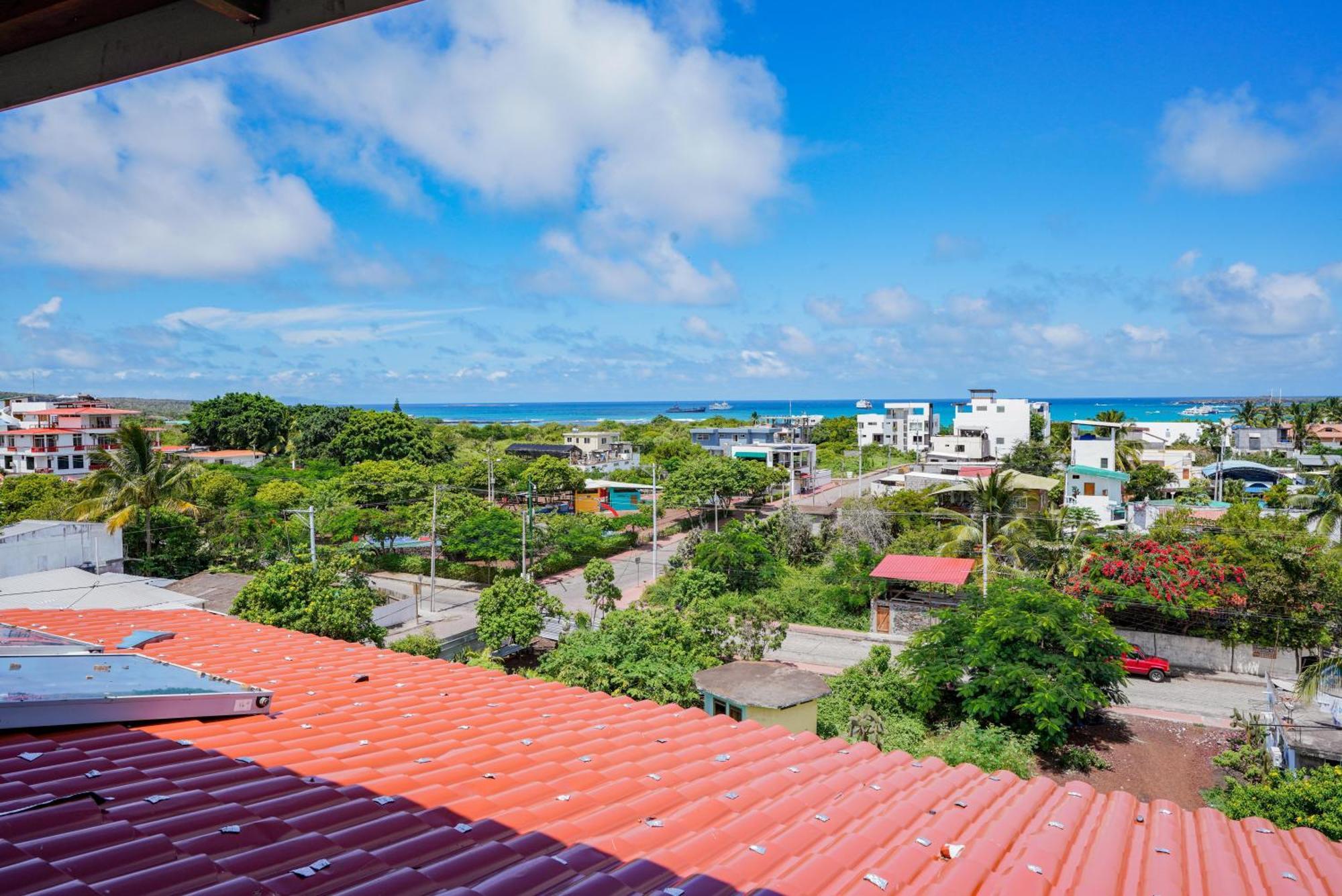 Galapagos Verde Azul Puerto Ayora  Buitenkant foto